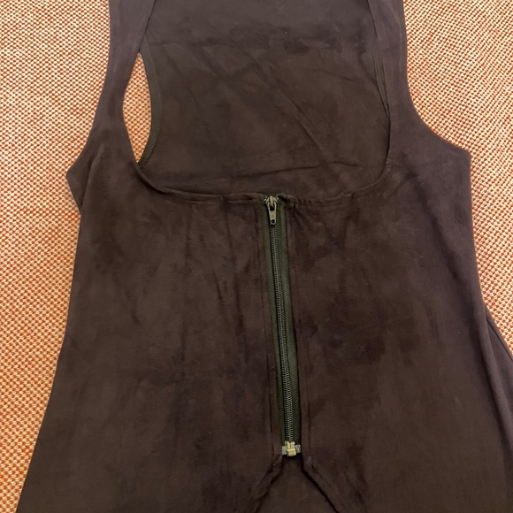 Purple velour vest - Picture 3 of 3